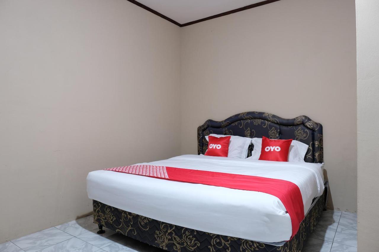 Oyo 1851 Homestay Joss Tanjungbinga Екстер'єр фото